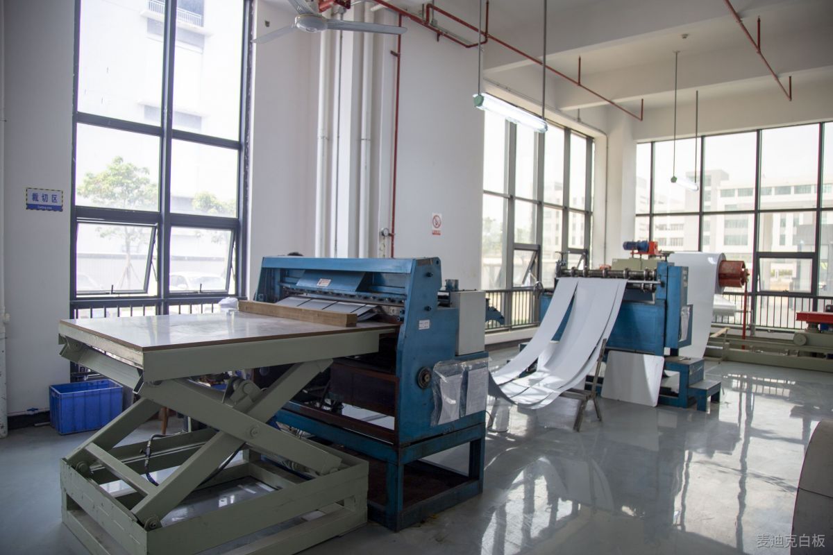 白板鐵料開料機 白板鐵料開料機