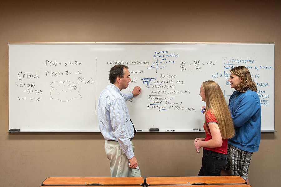 辦公教學白板的多功能應用